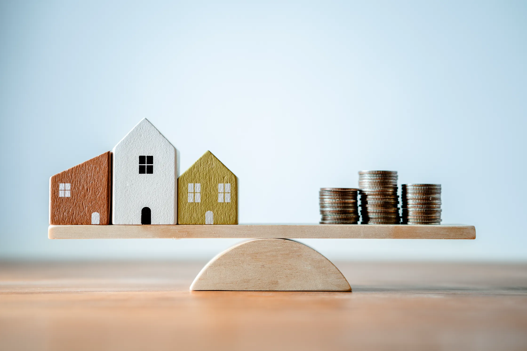 Buying Dubai Property: Cash vs. Mortgage Considerations