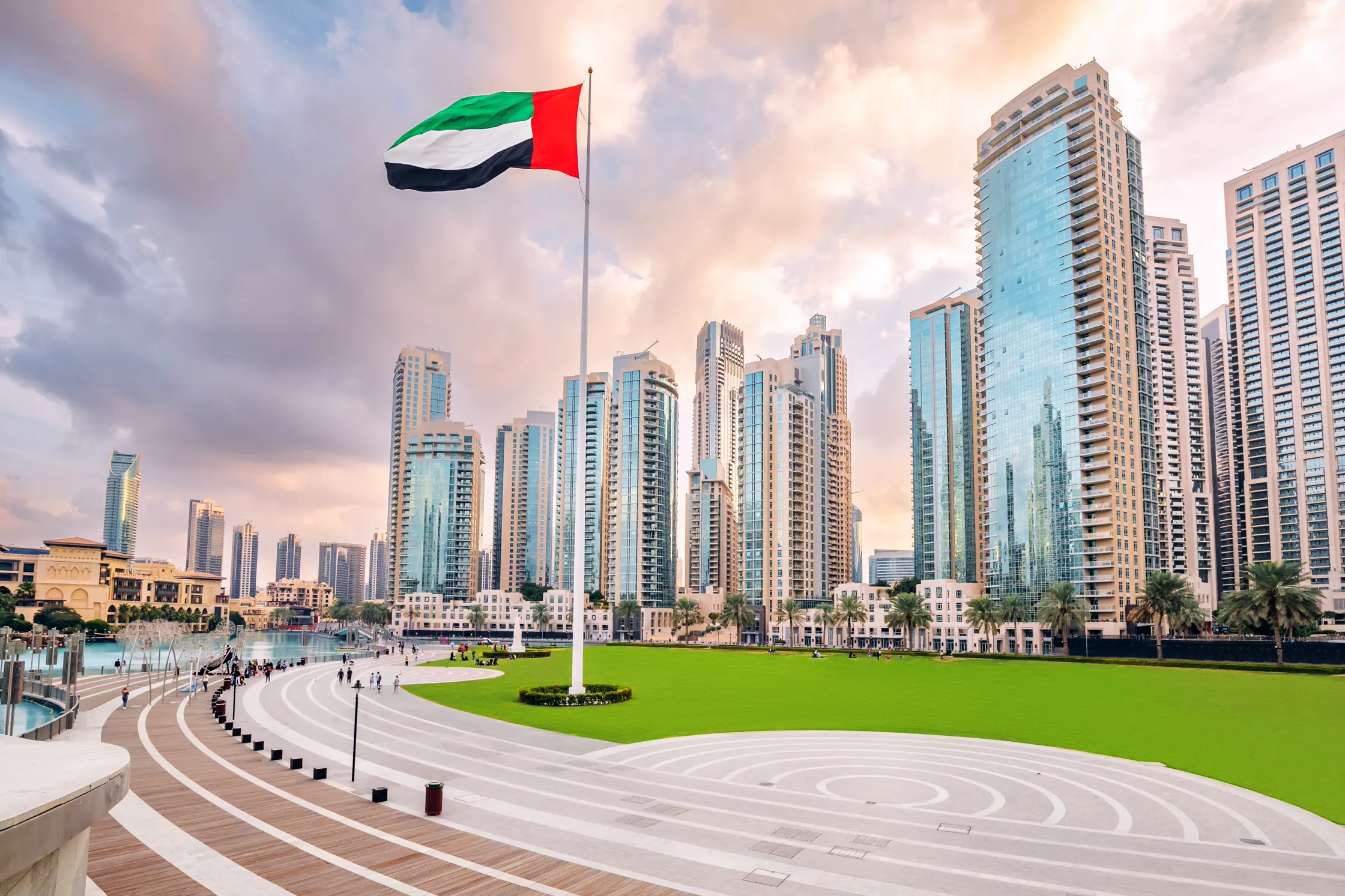 Key Benefits of Dubai Real Estate Investment (2025 Guide)